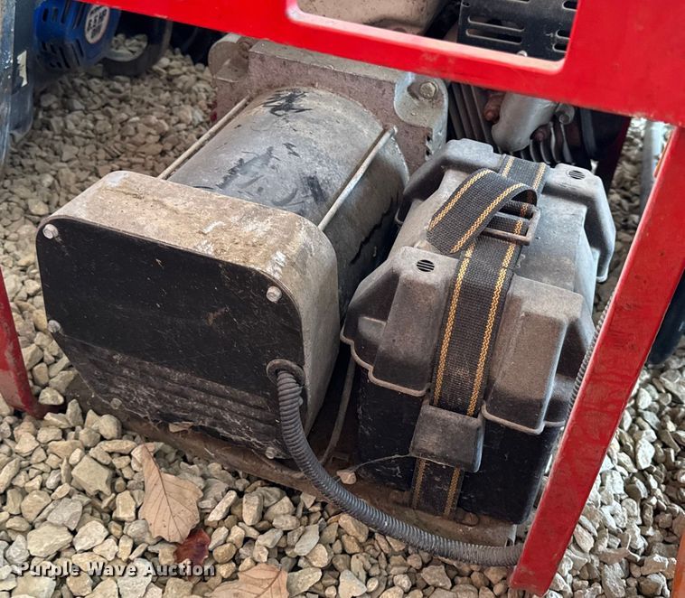 image for item EN0744  (7) generators