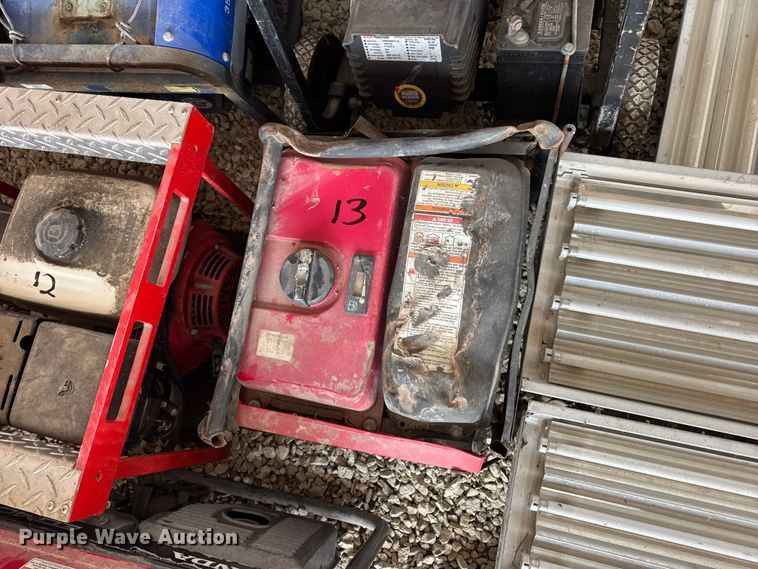 image for item EN0744  (7) generators