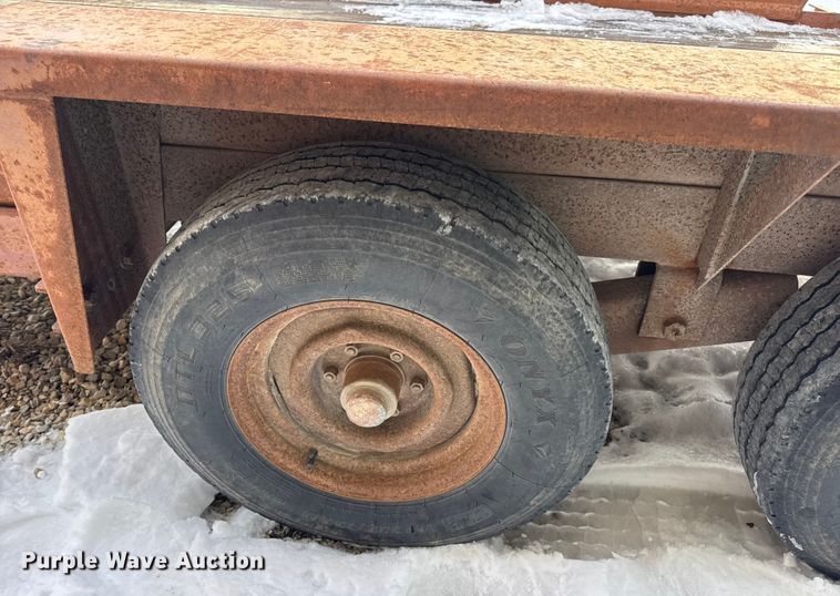 image for item EN0745 1992 Belshe CT-2 equipment trailer