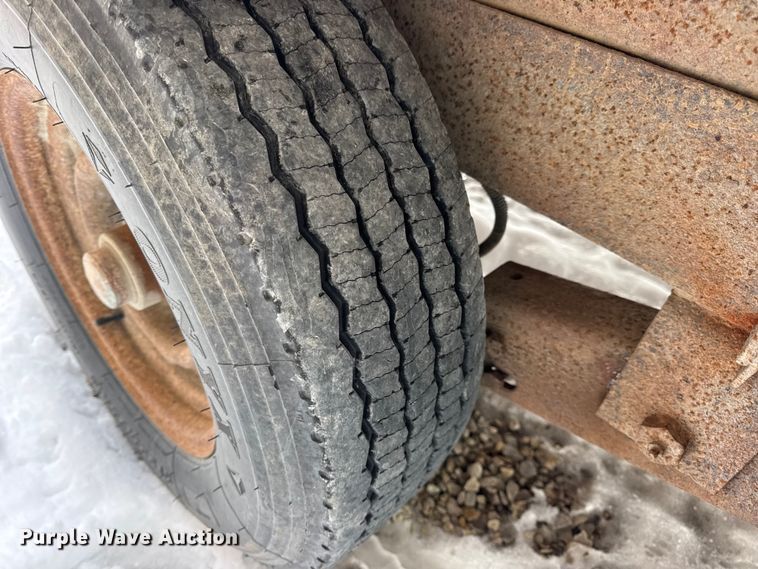 image for item EN0745 1992 Belshe CT-2 equipment trailer