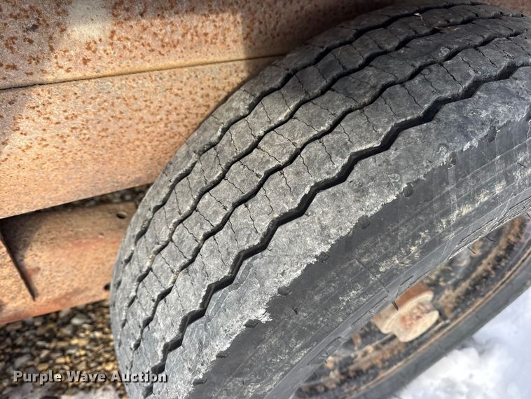 image for item EN0745 1992 Belshe CT-2 equipment trailer