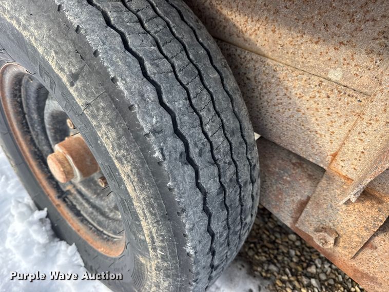 image for item EN0745 1992 Belshe CT-2 equipment trailer