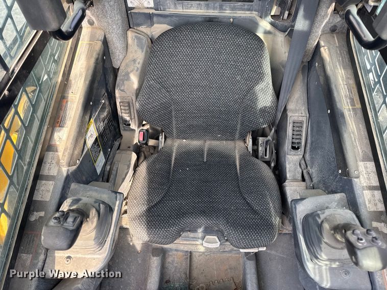 image for item EN0746 2012 John Deere 329D skid steer loader