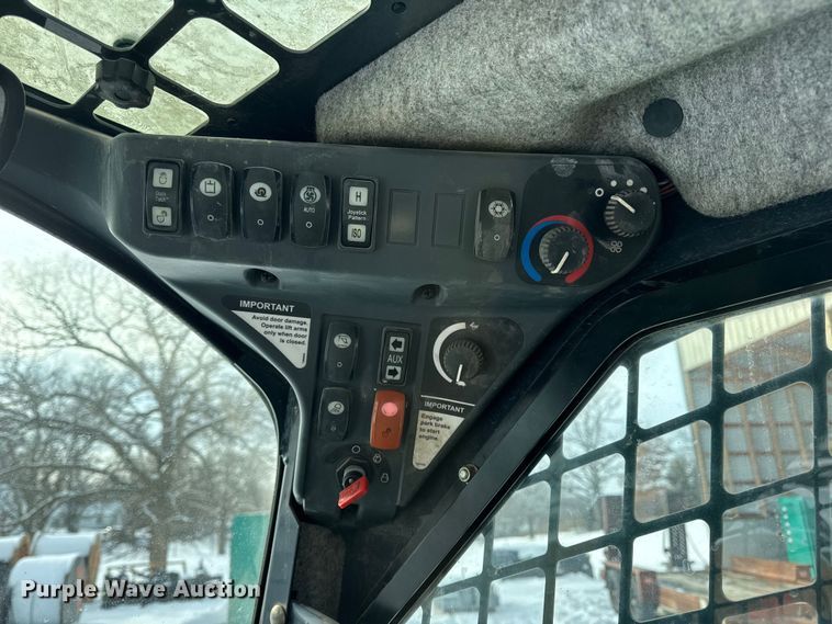 image for item EN0746 2012 John Deere 329D skid steer loader