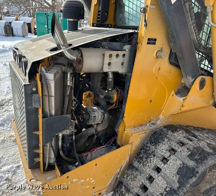 image for item EN0746 2012 John Deere 329D skid steer loader
