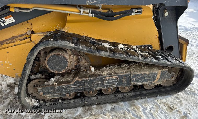 image for item EN0746 2012 John Deere 329D skid steer loader