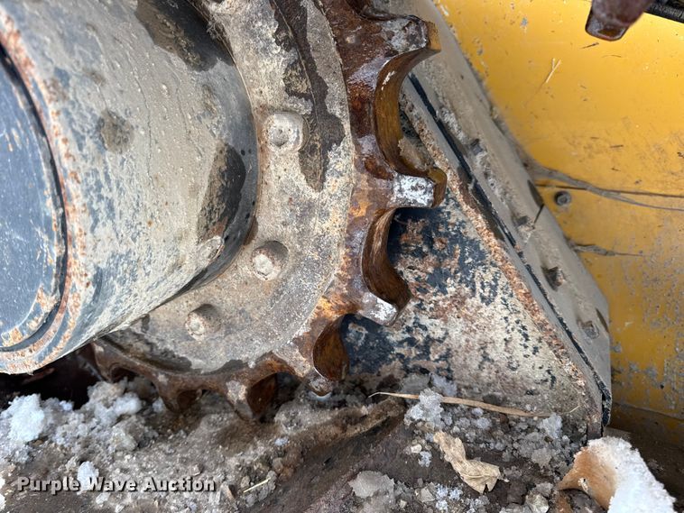 image for item EN0746 2012 John Deere 329D skid steer loader