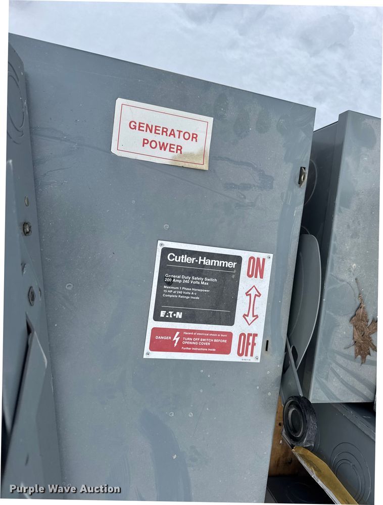 image for item EN0747 (8) transfer switch boxes