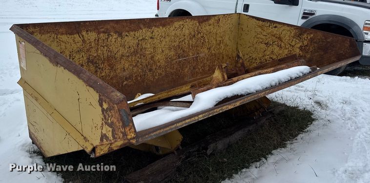 image for item EN0756 Wheel loaded bucket