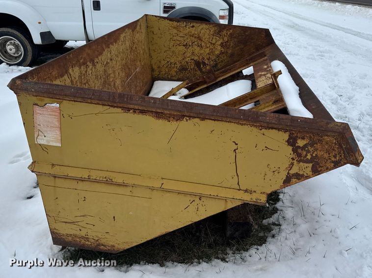 image for item EN0756 Wheel loaded bucket