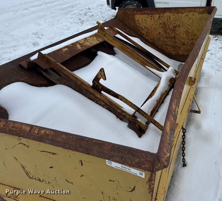 image for item EN0756 Wheel loaded bucket