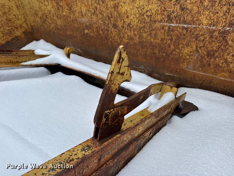 image for item EN0756 Wheel loaded bucket