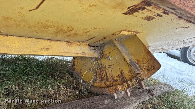 image for item EN0756 Wheel loaded bucket