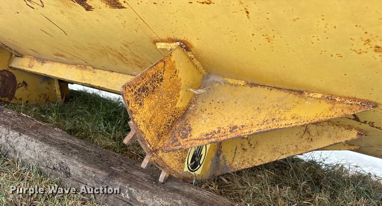 image for item EN0756 Wheel loaded bucket