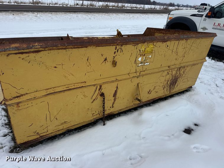 image for item EN0756 Wheel loaded bucket