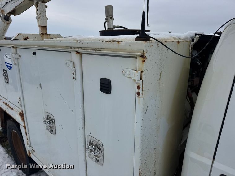 image for item EN0757 2012 Ford F550 utility / service truck