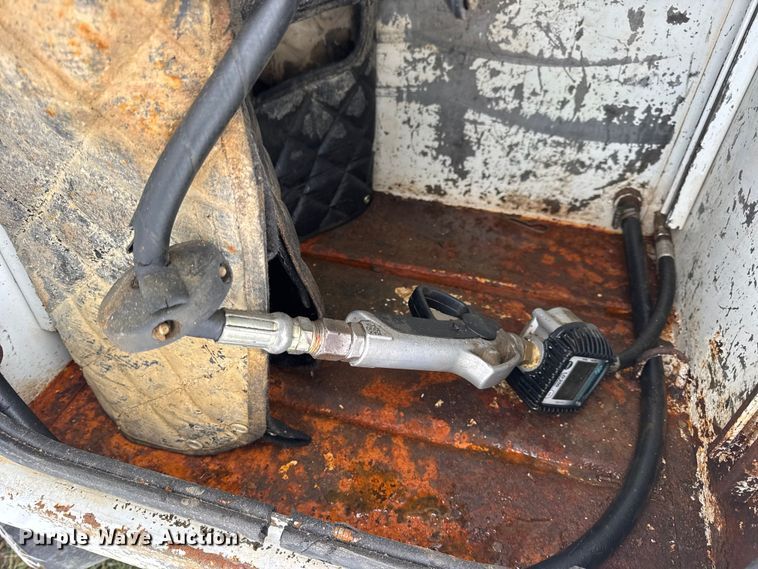 image for item EN0757 2012 Ford F550 utility / service truck