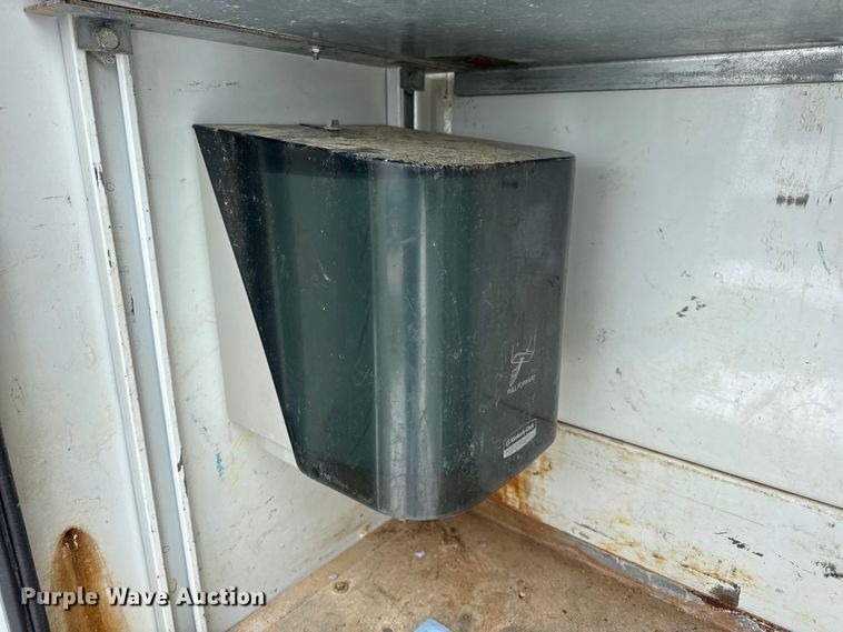 image for item EN0757 2012 Ford F550 utility / service truck