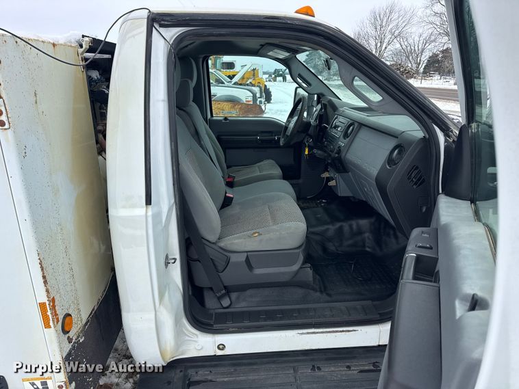 image for item EN0757 2012 Ford F550 utility / service truck