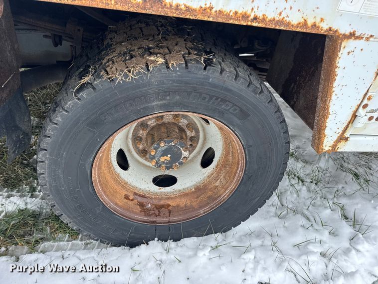 image for item EN0757 2012 Ford F550 utility / service truck