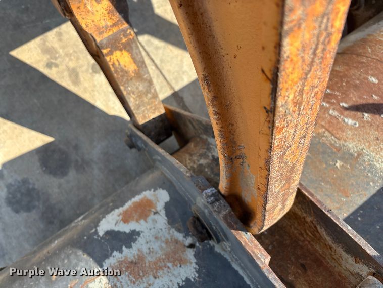 image for item EN5594 2013 Case 580 Super N backhoe