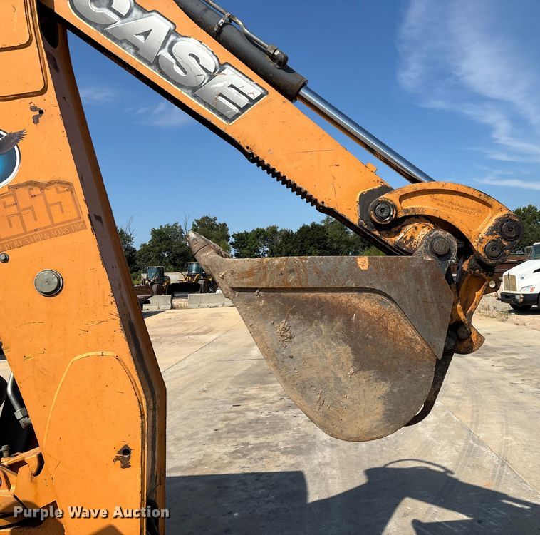 image for item EN5594 2013 Case 580 Super N backhoe