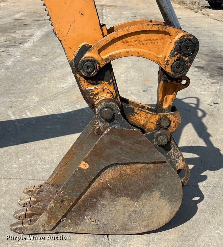 image for item EN5594 2013 Case 580 Super N backhoe