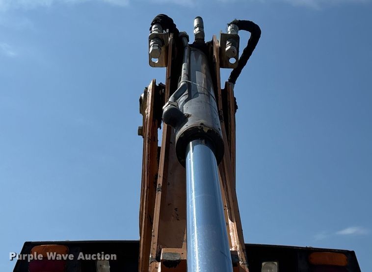 image for item EN5594 2013 Case 580 Super N backhoe