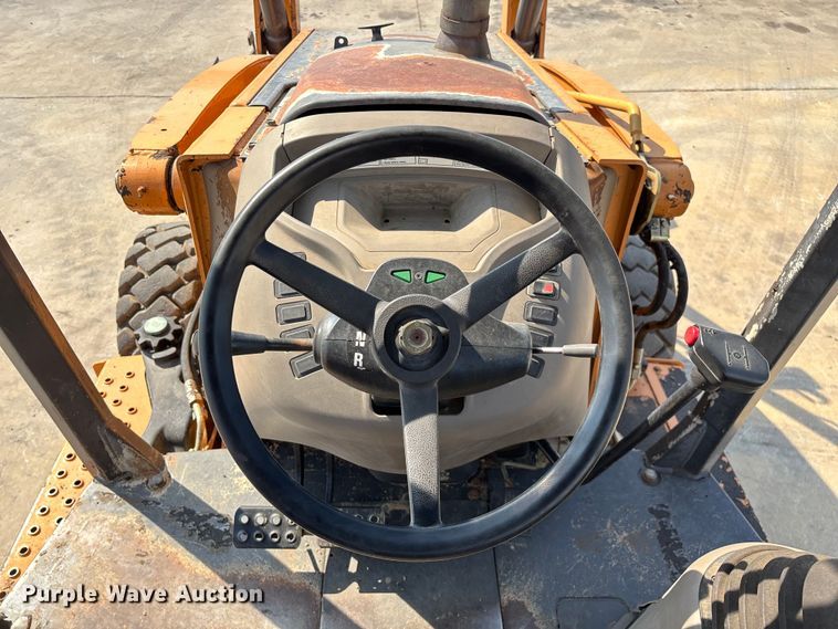 image for item EN5594 2013 Case 580 Super N backhoe