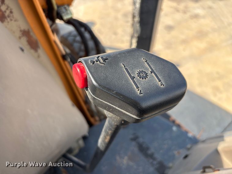 image for item EN5594 2013 Case 580 Super N backhoe