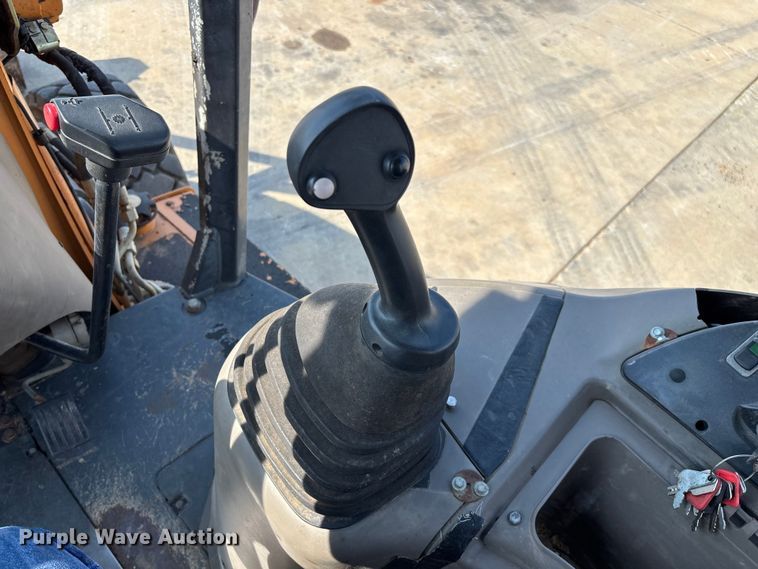 image for item EN5594 2013 Case 580 Super N backhoe