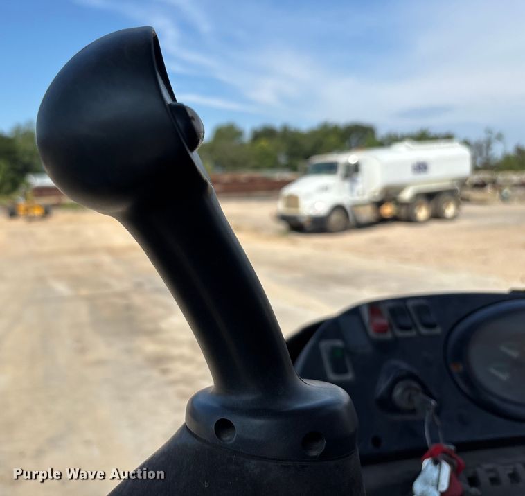 image for item EN5594 2013 Case 580 Super N backhoe