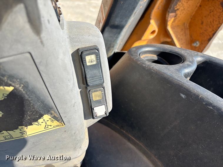 image for item EN5594 2013 Case 580 Super N backhoe