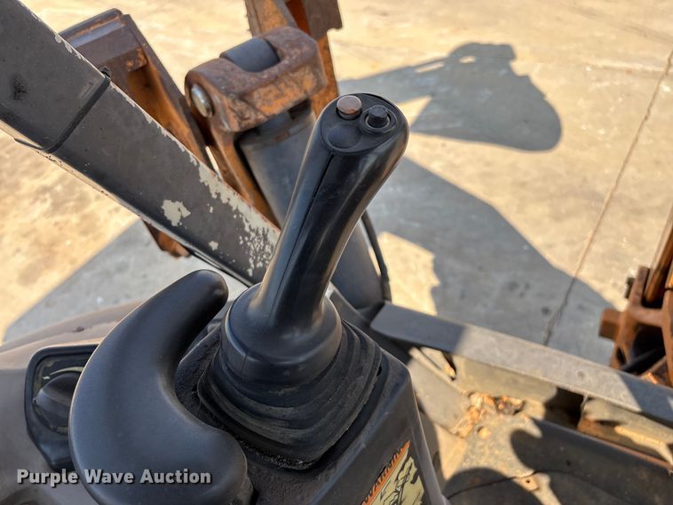 image for item EN5594 2013 Case 580 Super N backhoe