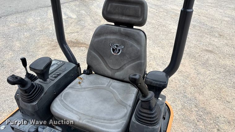 image for item EN5685 2017 Case CX17C mini excavator