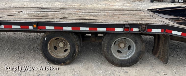 image for item EN5688 2004 Belshe equipment trailer