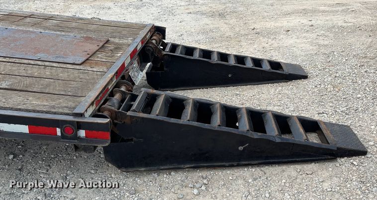 image for item EN5688 2004 Belshe equipment trailer