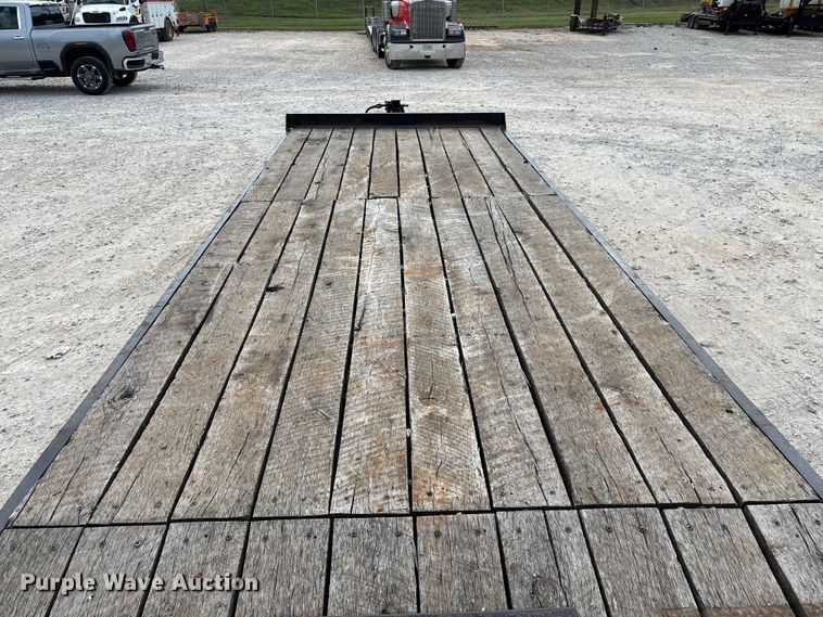 image for item EN5688 2004 Belshe equipment trailer