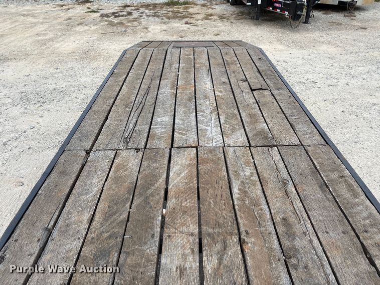 image for item EN5688 2004 Belshe equipment trailer