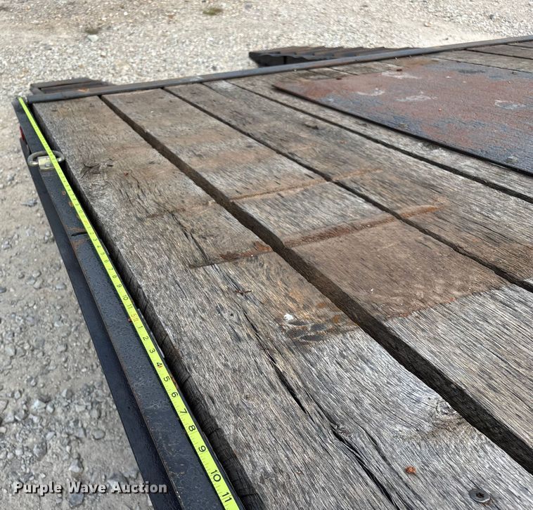 image for item EN5688 2004 Belshe equipment trailer