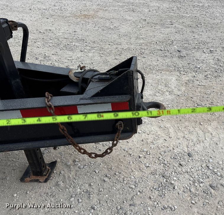 image for item EN5688 2004 Belshe equipment trailer