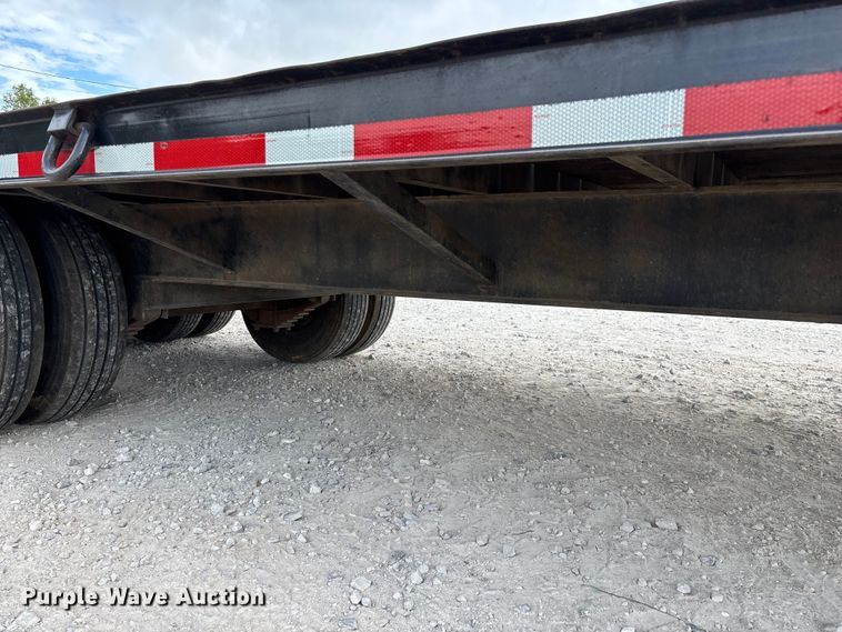 image for item EN5688 2004 Belshe equipment trailer