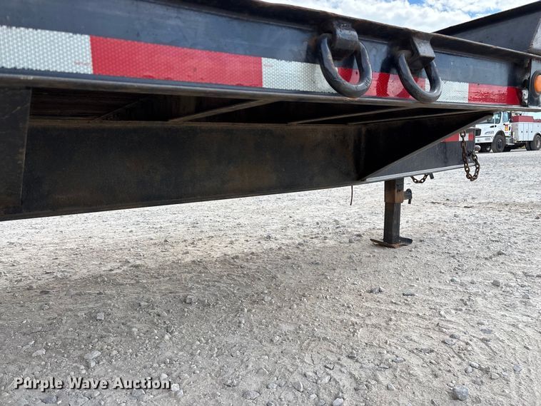 image for item EN5688 2004 Belshe equipment trailer