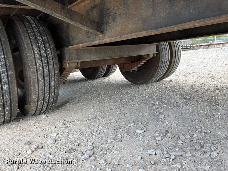 image for item EN5688 2004 Belshe equipment trailer