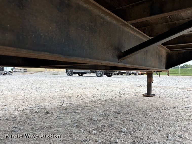 image for item EN5688 2004 Belshe equipment trailer