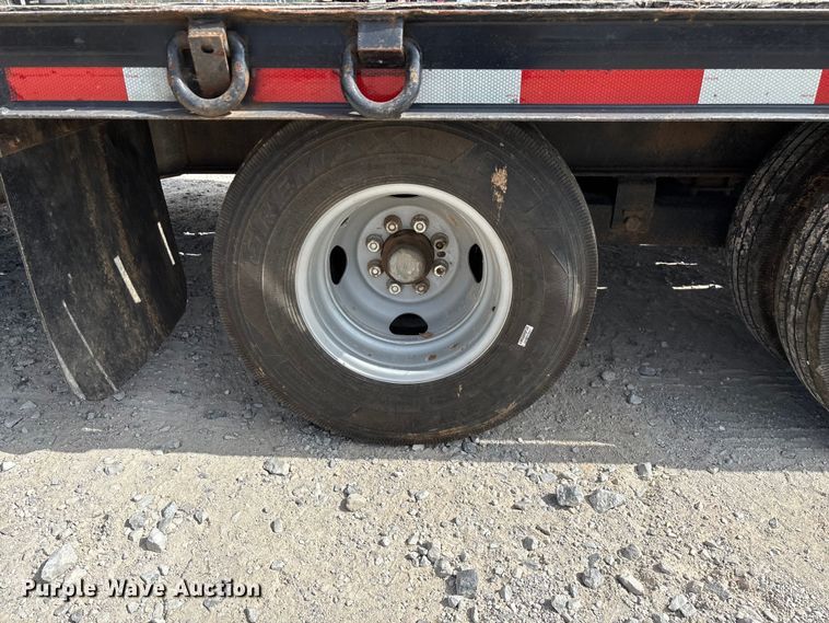 image for item EN5688 2004 Belshe equipment trailer