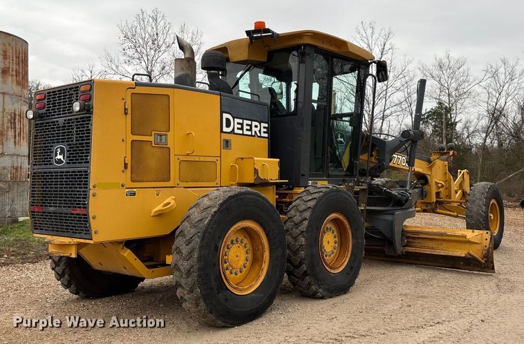 MOTOCONFORMADORA JOHN DEERE 770D 2008