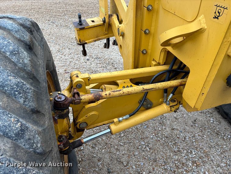 image for item EN5833 2008 John Deere 770D motor grader