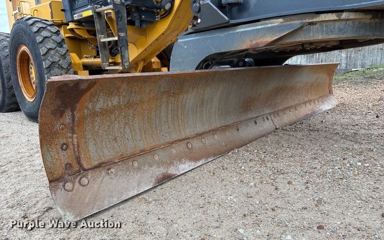 image for item EN5833 2008 John Deere 770D motor grader