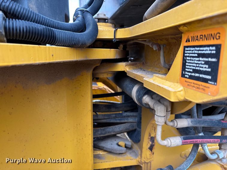 image for item EN5833 2008 John Deere 770D motor grader